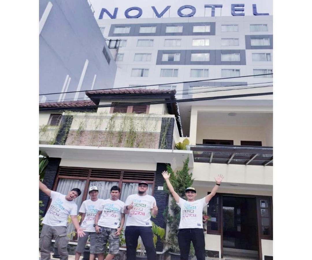 Malioboro Place Yogyakarta Exterior photo