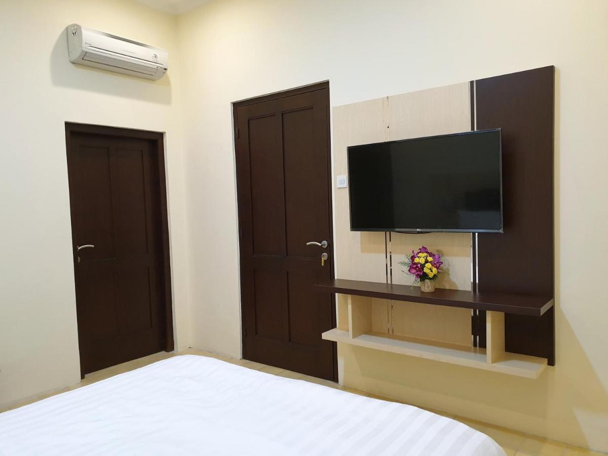 Malioboro Place Yogyakarta Exterior photo